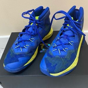 Under Armour Youth Basketball shoes